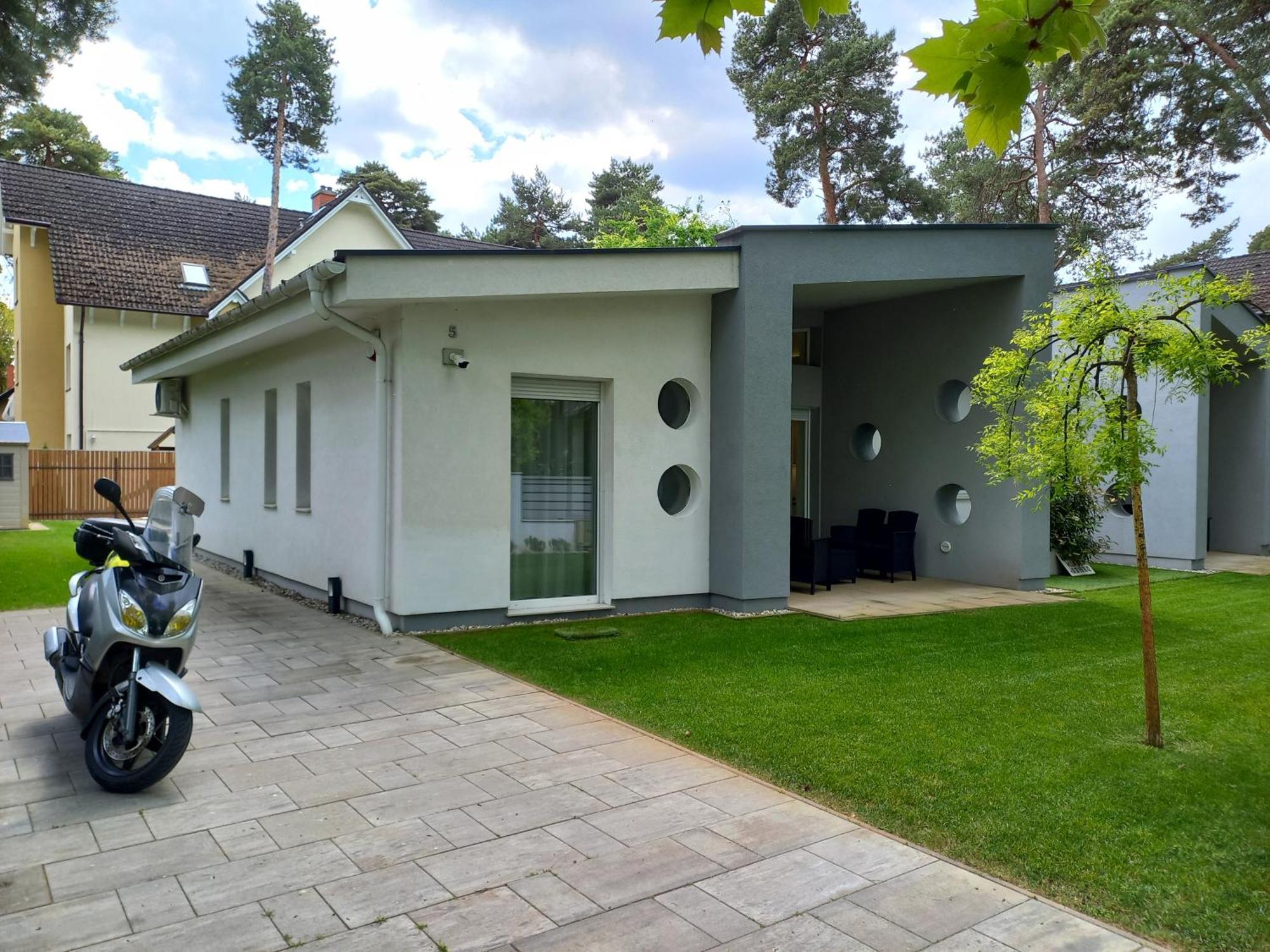 Villa Bori Шіофок Екстер'єр фото